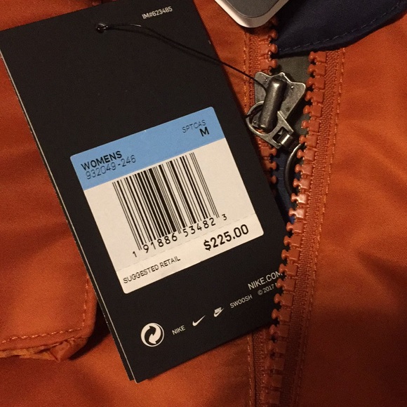 Winter coat - Picture 4 of 7